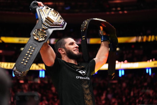 Double champ. We made it. 

Alhamdulillah - Thanks God. 

Want to say thanks to all my fans and supporters around the world. It wouldn’t happen without you! 

Legacy continues! 