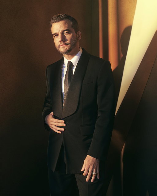 Wagner Moura x Governors Awards.

Photography: Cibelle Levi
Set Design: Justin Corrigan 