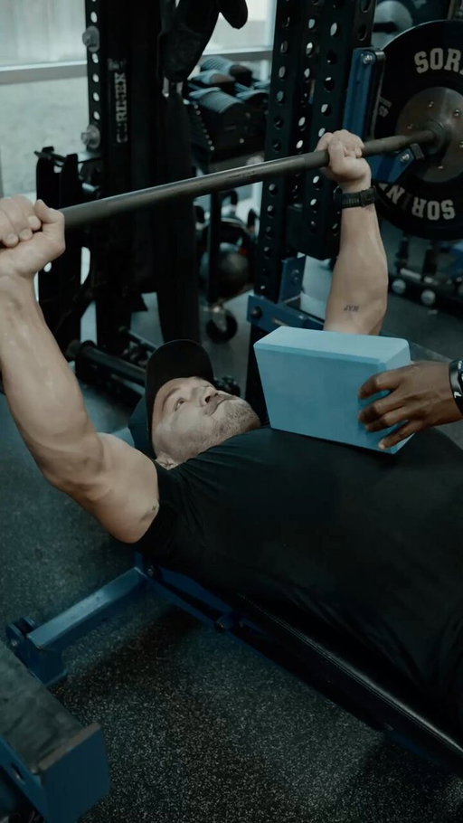 #workoutoftheday - unconventional bench press and standard pulls. Are you really working out if the movements you are doing and the weights you are pushing don’t make you a little nervous?
-
Walk On.
-
See you at the top! 