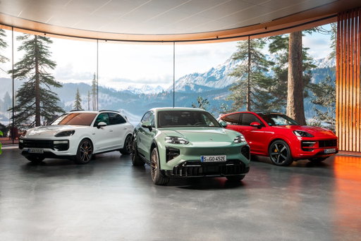 Full charge ahead: all-electric power comes to the Cayenne family.

Porsche performance distills down to feeling. The Cayenne lineup now spans plug-in hybrids, gas, and all electric.

With the widest range of capability in the Porsche lineup, whichever powertrain you choose, it’s unmistakably Porsche.