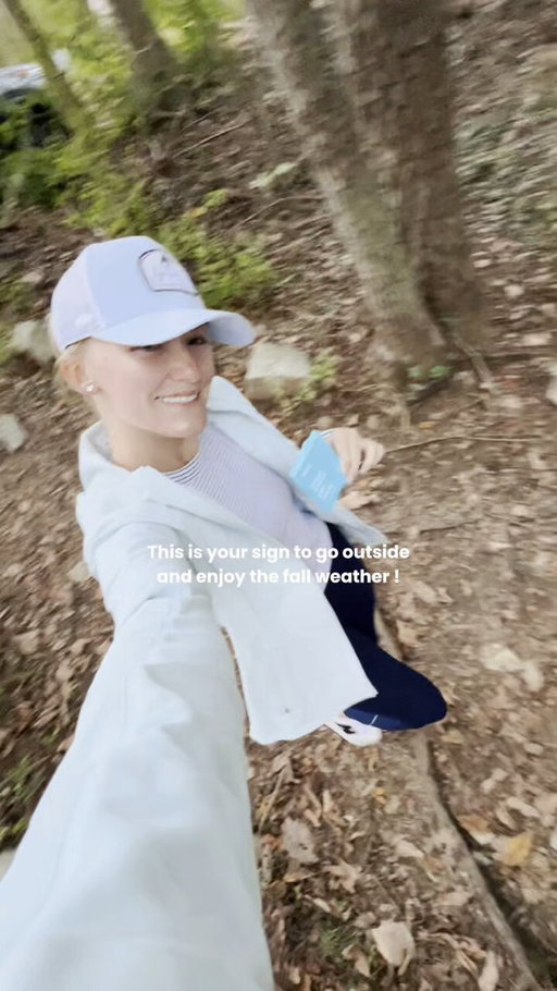 As the days get shorter and the holidays start approaching, it’s the perfect time to slow down, get outside, and recharge ☺

#neuro #neurogum #fallhike #outdoors #fall 