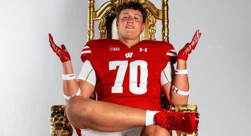 “I just can’t.”

3-star OT Maddox Cochrane de-commits from Wisconsin:

“The first two games, they played Middle Tennessee and Miami (OH)… those were close games."

(via @Evan_Flood) 