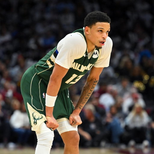 This Ryan Rollins leap is NOT being talked about enough 👀

This season:          Last season:
18.3 PPG                  6.2 PPG
5.9 APG                    1.9 APG
3.7 RPG                     1.9 RPG
51.1% FG                   48.7% FG
44.3% 3PT             40.8% 3PT

MIP. 🔒 