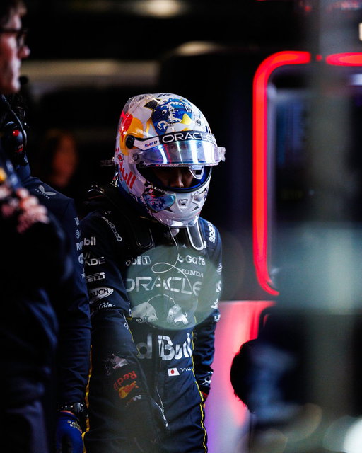 A word from Laurent on Yuki's Qualifying session 🗣️ - "We made quite big mistakes with his tyre pressures. These things obviously should not happen. Apologies to Yuki, he was in good rhythm all weekend and it's really painful to take this chance away from him"

#F1 || #LasVegasGP 🇺🇸