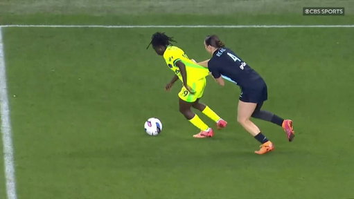 Gotham FC’s Lilly Reale is shown yellow right before halftime 👀🟨

Watch Washington Spirit vs Gotham FC in the NWSL Championship NOW on @CBS &amp; @paramountplus 📺 