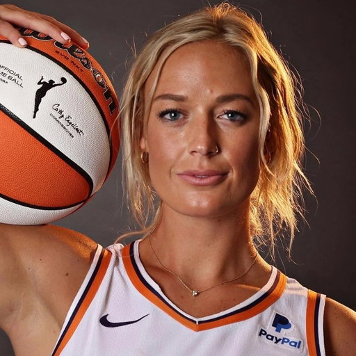 Sophie Cunningham on MPJ saying he could’ve beat a WNBA team when he was in 8th grade:

“I mean, it’s probably true.”

(via @ShowMe_Pod, h/t @YahooSports) 