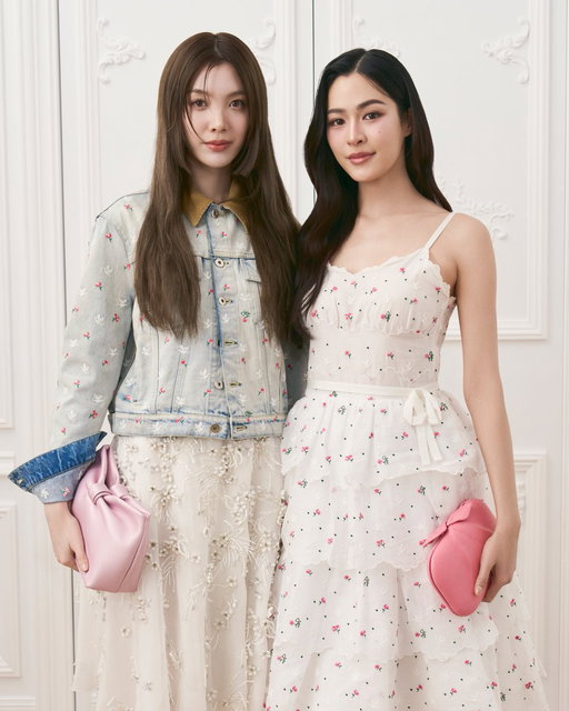 We are delighted to announce actresses Sirilak Kwong (Lingling) and Kornnaphat Sethratanapong (Orm) as the new ambassadors for the House of Dior.

Lingling says: “I am so honored to be part of the house of Dior as an ambassador. Under Jonathan Anderson's creative direction, I truly believe in his genius and artistic vision, which I cannot wait to see this new exciting chapter with him.”

Orm says: “I am delighted and so grateful to step into the new role as an ambassador with Dior. With my respect for the legacy of the house, this partnership, especially under Jonathan Anderson's vision, feels like a dream to me.”