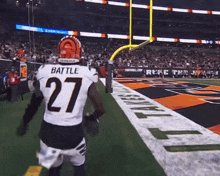 THATS A FUMBLE 

JORDAN BATTLE LETS GOOOOOOOOOOO!!!!!!!! 

#WhoDey #Bengals 