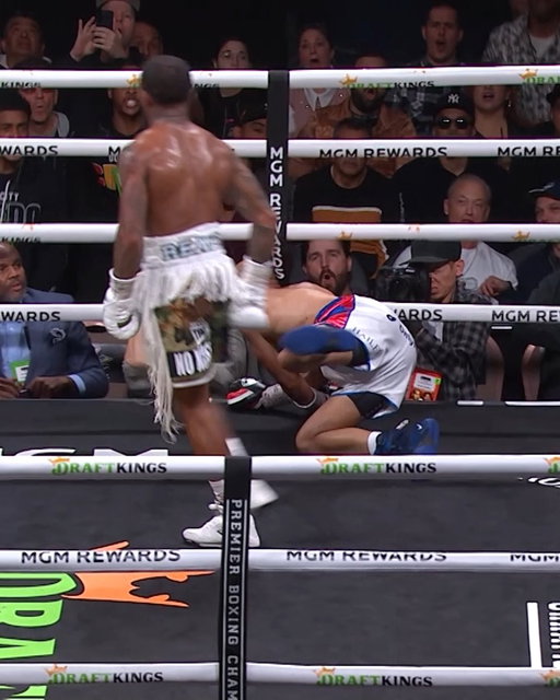 The night @OneOf1x became champion he left it all in the ring, and when the decision was announced his arm was raised. 

Lamont challenges Isaac "Pitbull" Cruz for the Interim WBC Super Lightweight title Dec. 6 on PBC PPV on @primevideo. #PitbullRoach 