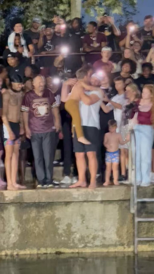 Texas State celebrates bowl eligibility by jumping into the river

Amazing new tradition 