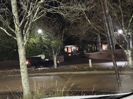 Lane Kiffin’s future hangs in doubt after a meeting at the UM chancellor’s home over whether he may continue to coach despite intentions to leave for LSU, sources tell @YahooSports.

Vehicles belonging to Kiffin &amp; AD Keith Carter were seen leaving at 6:45.
https://t.co/rKDHmY8JwP 