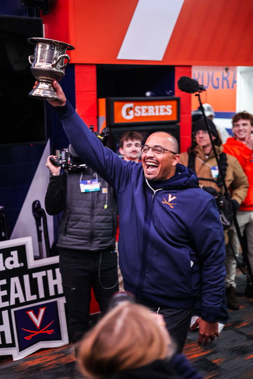 THE CUP IS BACK HOME‼️

#GoHoos 🔶⚔️🔷 