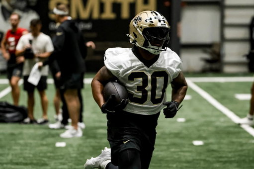 My Favorite Bet In The NFL Tomorrow👀

Devin Neal o38.5 Rush Yds (-115, BetMGM)

NFL Sunday Prop #1🏈

Seems like a pretty ridiculous line for any starting RB against the Dolphins.

They currently rank bottom 10 in every rushing metric that actually matters.

Neal played 86% of snaps last week with Kamara OUT & should be in line for another healthy workload.

When volume meets a great matchup, it typically turns out just fine.

Research📊: @propsmadness
USE CODE " LUKER " FOR 25% OFF