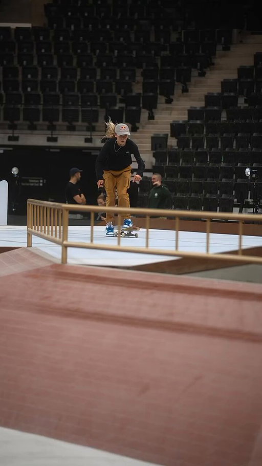 Looking back at this proper kickflip from Chloe Covell 😮‍💨 come see Chloe LIVE in São Paulo for #SLSSuperCrown

[ #SLSSuperCrown | Dec 6-7 | get your tickets at the link in bio 🎟️ ] 