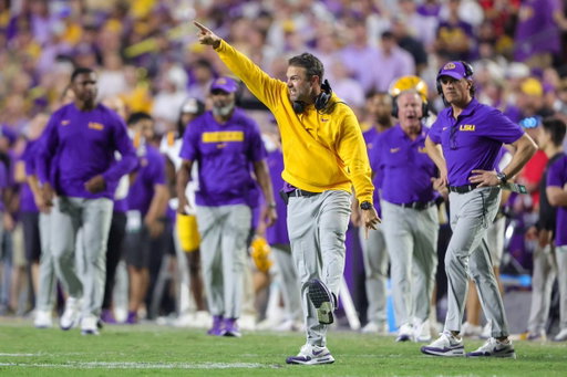 Lane Kiffin plans to keep Blake Baker as LSU’s defensive coordinator, sources tell @CBSSports.

Has LSU ranked 15th nationally in scoring defense this year, just two years after the Tigers ranked 81st in that category prior to him being hired. 