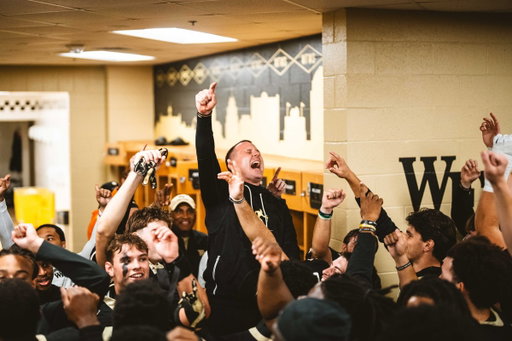 Excited to announce a long-term contract extension for Coach Dickert 🎩

📰: https://deacs.info/4iyYlOV 