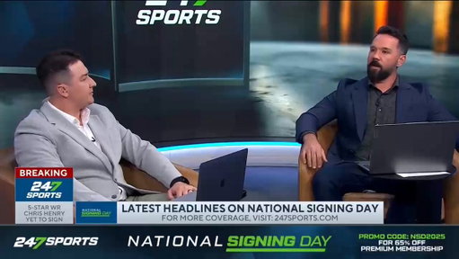 UPDATE: 5⭐️ Ohio State commit Chris Henry Jr. has NOT sent in his paperwork to Ohio State.

"He's weighing options, according to him, at both Oregon and USC...

This isn't a money thing. This is clearly a (Brian) Hartline thing. He wants to make sure he makes the right decision." -- @TomLoy247