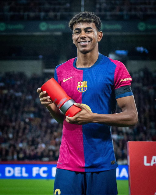 Lamine Yamal has won the La Liga Player of the Month award. 