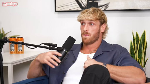 Logan Paul SNAPS on WWE fans for not singing his theme song! 🤬🫵 