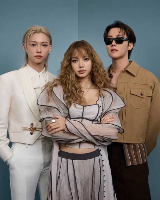Visionary Journeys Seoul. House Ambassadors #Lisa, #jhope, and #Felix reunited at the opening event - a striking moment honoring the House's long-standing connection to music.

#VisionaryJourneys #LouisVuitton #LVThePlace 