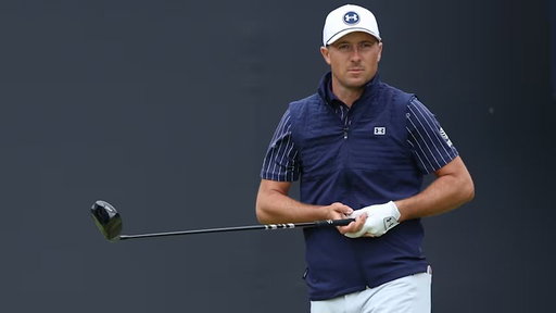 Just announced on the Hero World Challenge broadcast, Jordan Spieth has played the first two rounds with a cracked face on his driver. He has a new driver in the bag today. Interested to see how this changes things for him. 