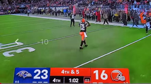 Bruh Shedeur Sanders was out here relying on Bailey Zappe’s coaching b/c his head coach hates him that much. 😭 