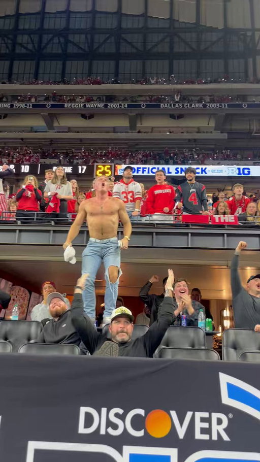 WHO’S THE #1 TEAM IN THE COUNTRY AND THE B1G CHAMPS? 