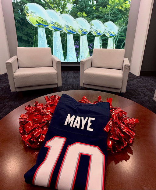 Happy HoliMAYEs!! 12 Days of Giveaways Day 10 is a Drake Maye jersey! Follow us, like and tag a friend below to enter to win 🏆 