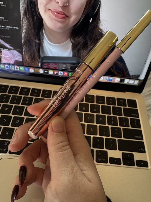 RT @milslore13: @tanamongeau did her big one with this collab ngl 