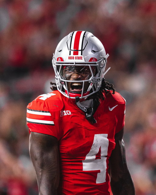 Buckeye Nation knows who the best receiver in the country is. 

@Jermiah_Smith1 | #GoBucks 