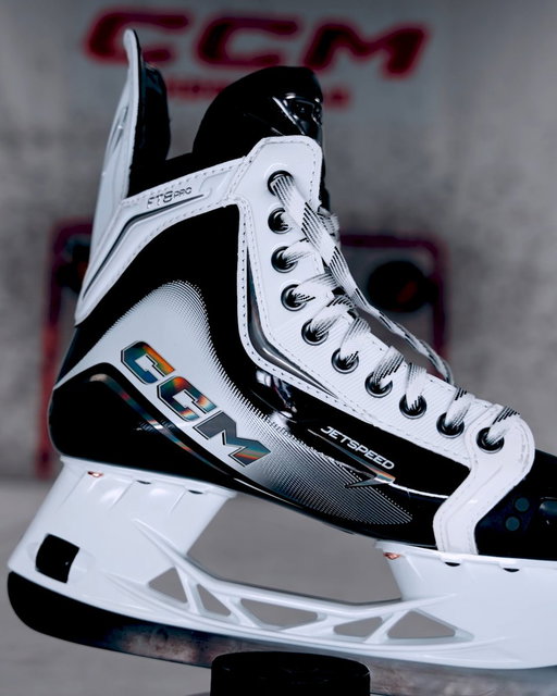 Stand out. Fly around⚡️

The Jetspeed FT8 Pro skates, re-imagined in white for a limited time 🥶 