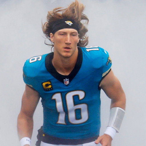 TREVOR LAWRENCE JUST HAD THE BEST GAME IN NFL HISTORY!! 

Nobody ever had 300+ pass yds, 5+ pass TDs, 50+ rush yds and 1+ rush TD in an NFL game ... UNTIL NOW 