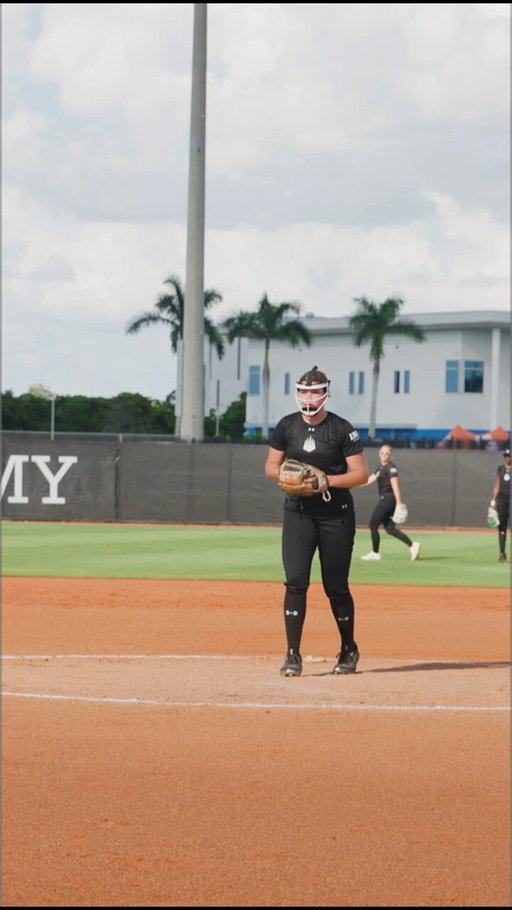 Elite reps. Locked-in energy. Big impact. IMG Academy Softball is built different. 💪 