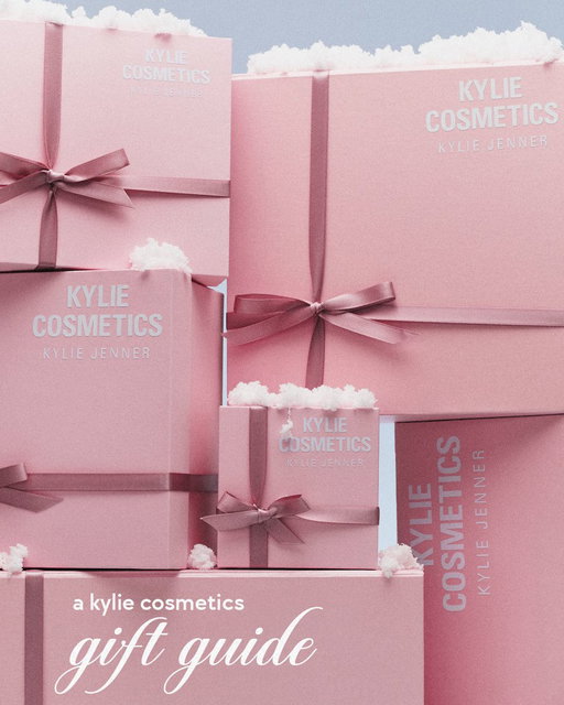 a gift for everyone 💗

shop holiday gifts now on https://t.co/FAJOPZBXhV! 
