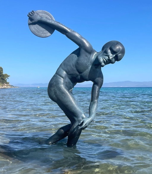 An artist has gone viral after sinking a Handsome Squidward statue into the ocean to prank future archaeologists 