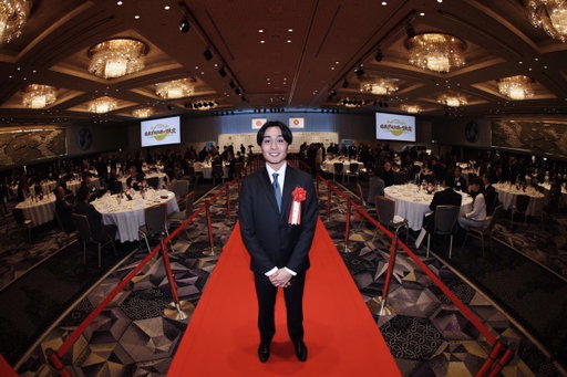 第55回内閣総理大臣杯日本プロスポーツ大賞

このような名誉ある賞を受賞出来たのも皆さんのご支援があっての受賞だと思います。
日本のモトクロスを少しでも盛り上げれるよう、今後とも頑張るので皆さん引き継ぎ宜しくお願いします！🙏🏻🤝🏻 