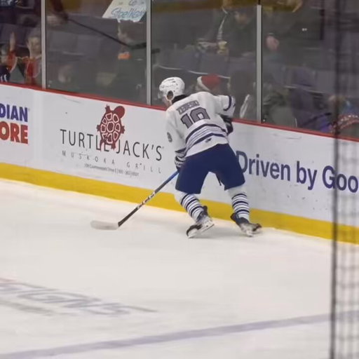 Arvin Jaswal with a big save early in the first. 🧱 