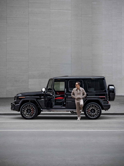 Time waits for no man 💯 Welcome to The Family 🖤 @MercedesAMG 
•
•
•
#MercedesBenz #MercedesAMG #GWagon #Amiri 