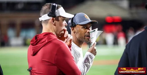 USC and head coach Lincoln Riley are not only preparing for next week’s Alamo Bowl — they’re preparing for a possible departure.

@RJ_Abeytia has the details:

https://t.co/g6qE9pw2Yq 