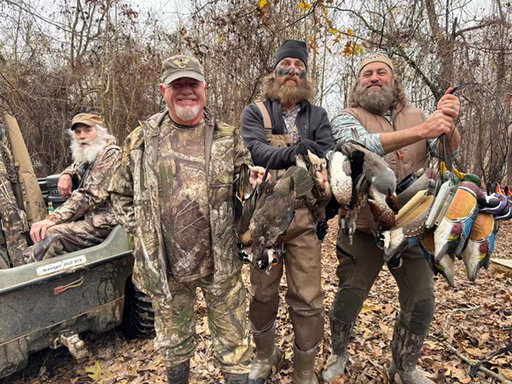 Hunting ducks with the Dynasty yesterday morning: Willie, Jase and Si. 