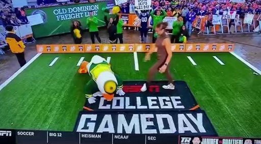 Still can't believe bro did this on national tv 😂 