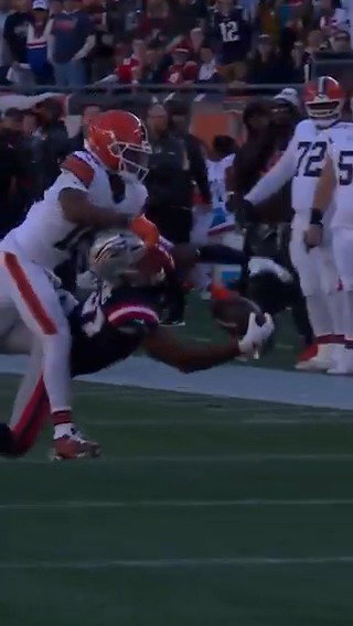 The New England Patriots needed someone to step up on the defensive side of the ball this season. Jaylinn Hawkins has been that guy. #NEPats 

He has forced multiple turnovers and made impact plays throughout his most impressive season as a pro.
