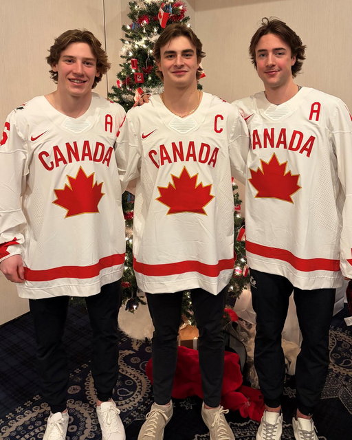 Meet the captains! / Voici nos capitaines! 🇨🇦  

C: Porter Martone (@OHFHockey)
A: Cole Beaudoin (@HEOhockey)
A: Harrison Brunicke (@HockeyAlberta)

#WorldJuniors | #MondialJunior 