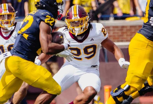 Central Michigan LB Andre Thomas intends to enter the transfer portal per @TheAthletesFirm.

Appeared in ten games for the Chippewas this season. Prepped at Belleville (Mich.).

https://t.co/5hADqB3mb4 