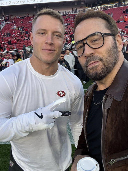 When your buddy beats your Bears u have to give it up…  I started in the backfield and this is as close as i will get to a thousand yards. Embrace your underdog my people! 