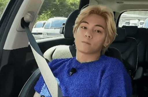 happy birthday to this man 😩😩😩
#taehyung #KimTaehyung #V #jinnyskitchen #BTS 