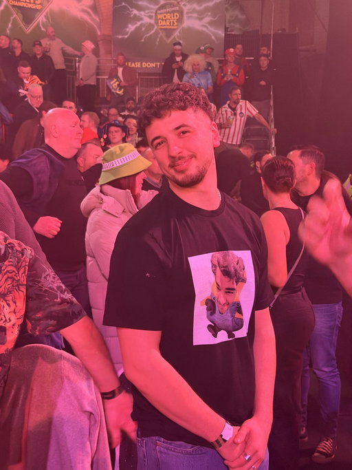 @Calfreezy @chrismd10 @ItalianBach beautiful shirt. perfect end to the night. maybe these influencers aren’t so bad after all. 