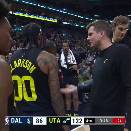 Will Hardy to JC: “Get a rebound, so I can sit your a$$ down” 
