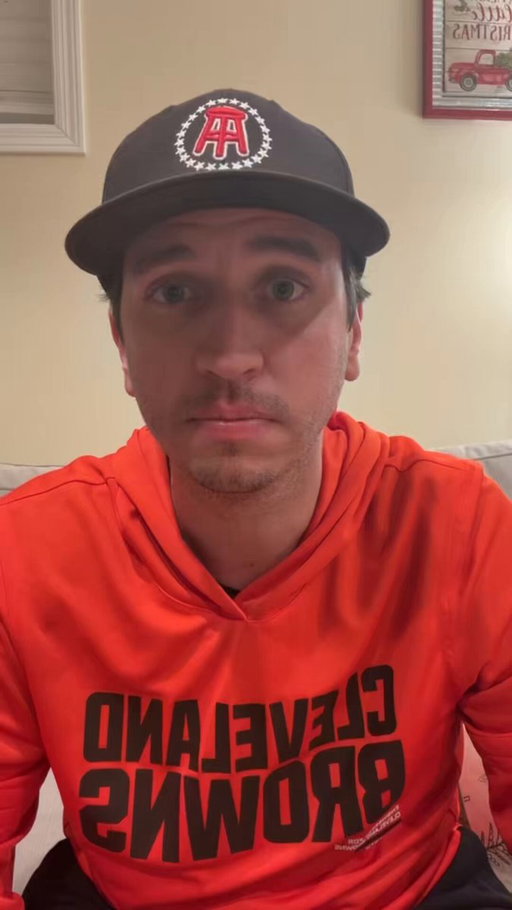 Breaking News:

I am going to the Fiesta Bowl and staying with Mintzy to document everything he does

Breaking News (Part 2):

4 minutes after booking a flight, Mintzy retracted my free place to stay and I need to find a new place (he is still staying there) 