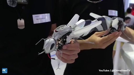 Bee #Robot demonstrating flight at the exhibition
via @ZappyZappy7
  
#Robotics #MachineLearning #ArtificialIntelligence #ML 